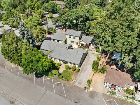 160 S Fourth Street, Jacksonville, OR 97530