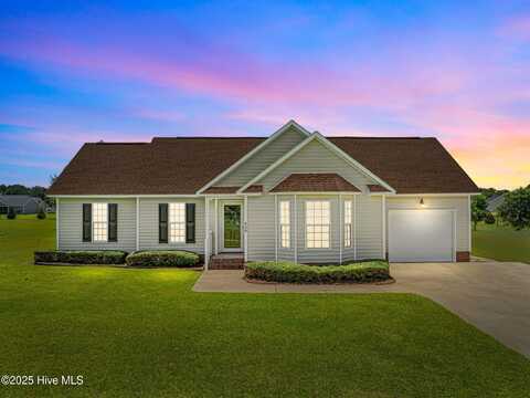 450 Arden Ridge Drive, Grimesland, NC 27837