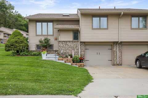 102 Arbor Ridge Lane, Council Bluffs, IA 51503