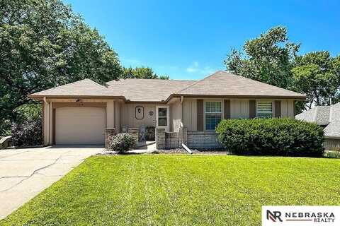 11417 R Street, Omaha, NE 68137