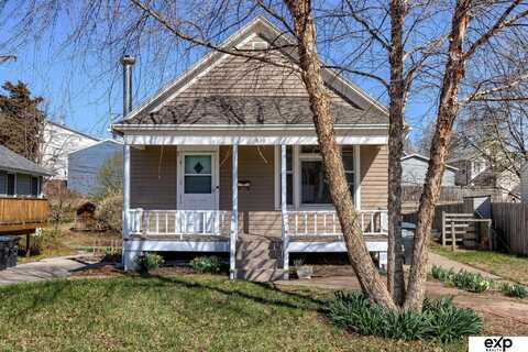 819 S 49 Avenue, Omaha, NE 68106