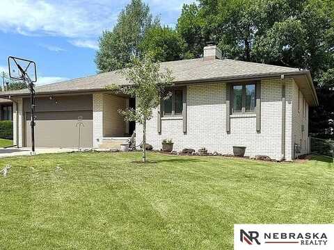 6314 S 44th Street, Omaha, NE 68107