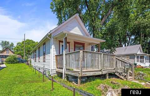 3426 V Street, Omaha, NE 68107