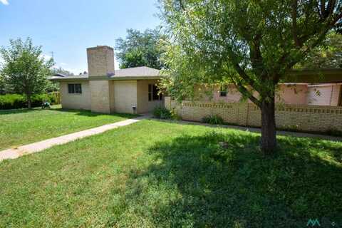 2104 S Ave H Avenue, Portales, NM 88130