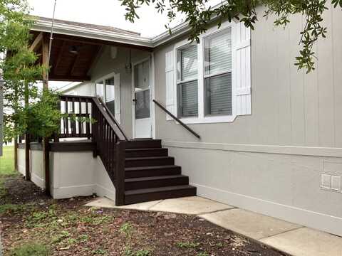 139 Black Hawk Tr, New Braunfels, TX 78130