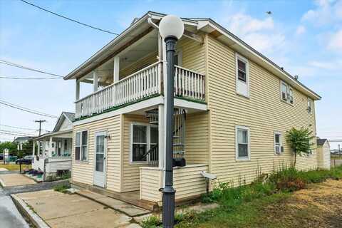 50 Highland Avenue, Hampton, NH 03842