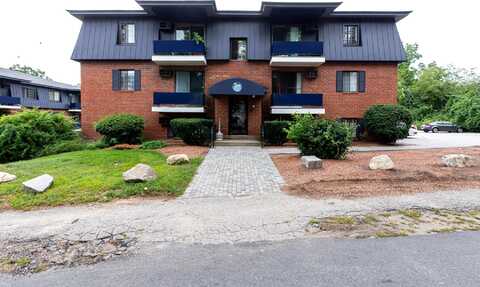64 Dunbarton Road, Manchester, NH 03102