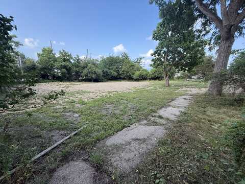310 School Street, Hudson, MI 49247