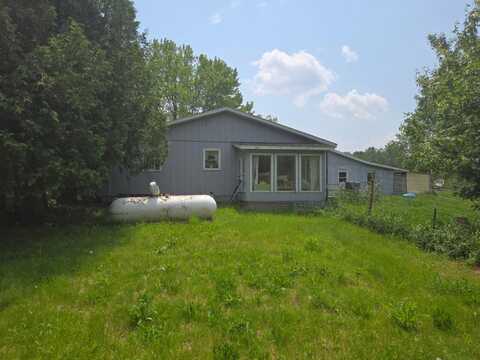 1976 19 Mile Road, Barryton, MI 49305