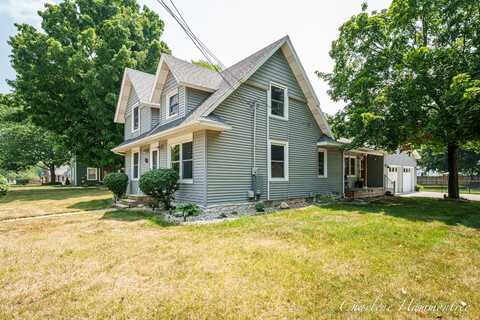 126 E Cherry Street, Wayland, MI 49348
