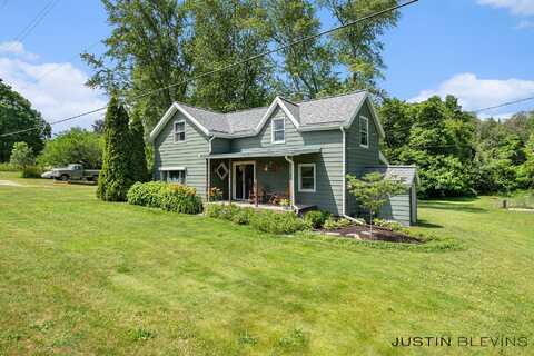 8277 Alpine Avenue NW, Sparta, MI 49345