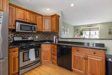 1039 Islington Street, Portsmouth, NH 03801