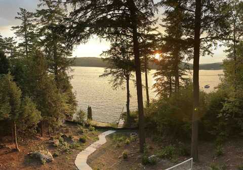 782 Weirs Boulevard, Laconia, NH 03246