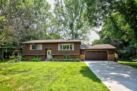 09272 Riverbend Drive, South Haven, MI 49090
