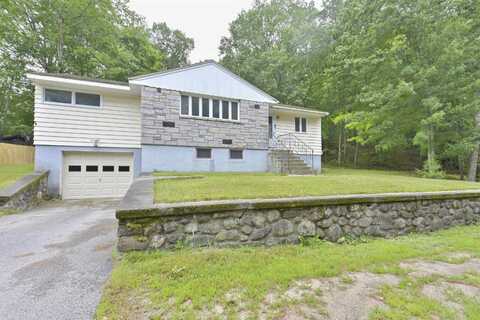 55 Epping Street, Raymond, NH 03077