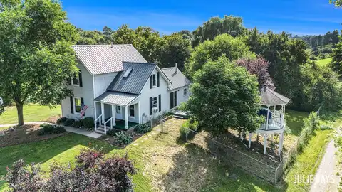 5801 Solomon Road, Middleville, MI 49333