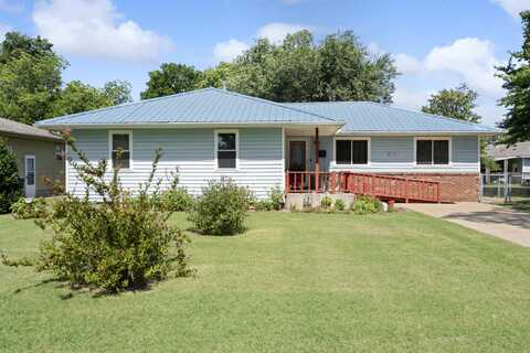 507 S Thompson Street, Vinita, OK 74301