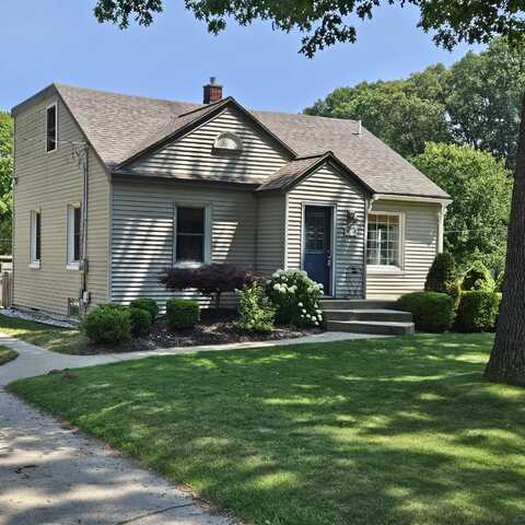 16710 152nd Avenue, Spring Lake, MI 49456