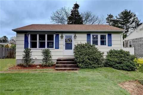 135 Holly Road, South Kingstown, RI 02879