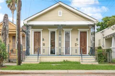 1123 HILLARY Street, New Orleans, LA 70118