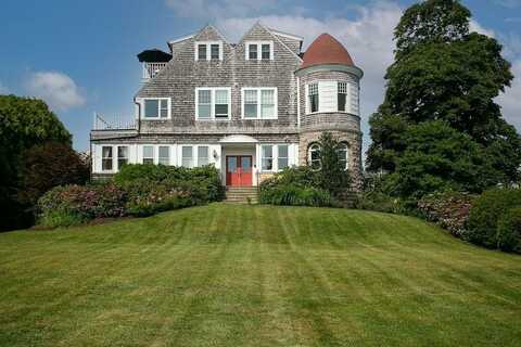 1 Seaview Avenue, Newport, RI 02840
