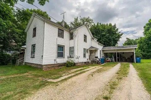 105 Pine Street, Decatur, MI 49045