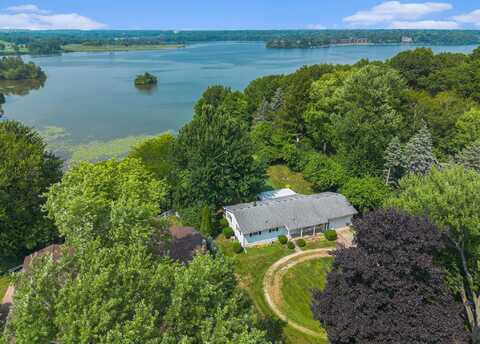 7687 S Huron River Drive, Ypsilanti, MI 48197