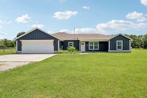 104 Lakeside Avenue, Chouteau, OK 74337