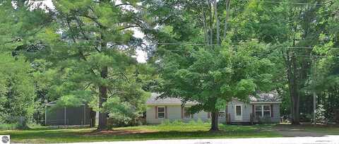 2931 E Ironwood Drive, Traverse City, MI 49685