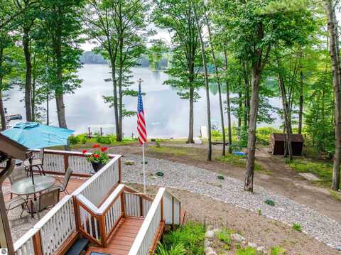 2480 Chandler Road, Traverse City, MI 49696