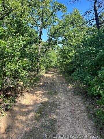 02 Rural Route, Sallisaw, OK 74955