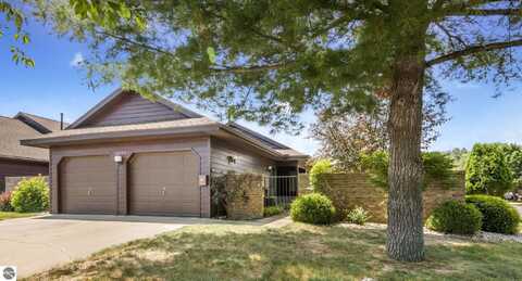 2205 Hammond Place Center, Traverse City, MI 48686
