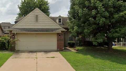 20216 E 44th Street, Broken Arrow, OK 74014