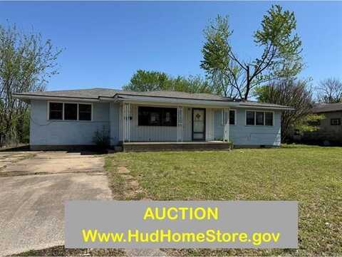 611 Crutchmer Avenue, Okmulgee, OK 74447