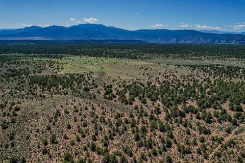B 1a Comanche Trail, Carson, NM 87517