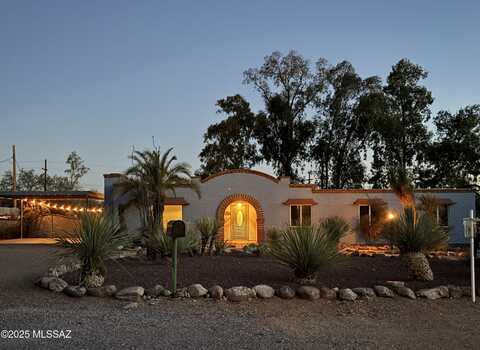 945 W San Martin Drive, Tucson, AZ 85704