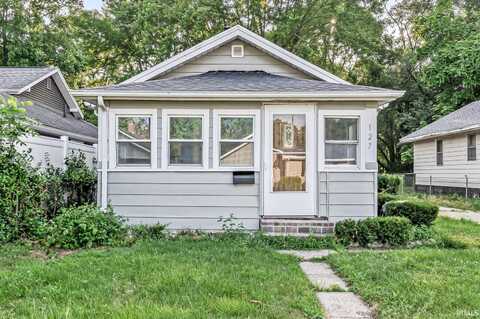 127 Lawndale Avenue, Mishawaka, IN 46544
