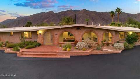 6151 N Placita Arco, Tucson, AZ 85718