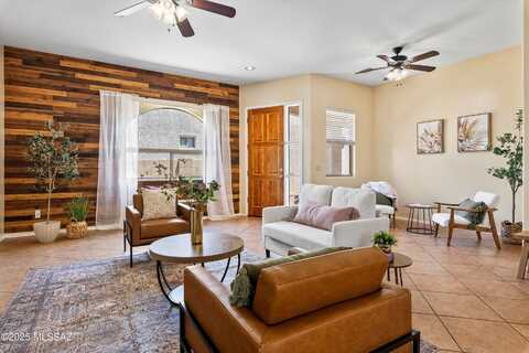 2341 N Avenida Tabica, Green Valley, AZ 85614
