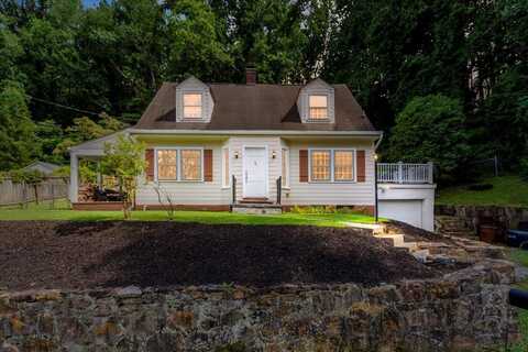 401 Hill Street, Narrows, VA 24124