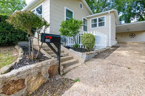 135 Roark Ave, Branson, MO 65616