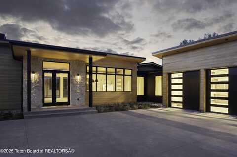 175 HUCKLEBERRY Drive, Jackson, WY 83001