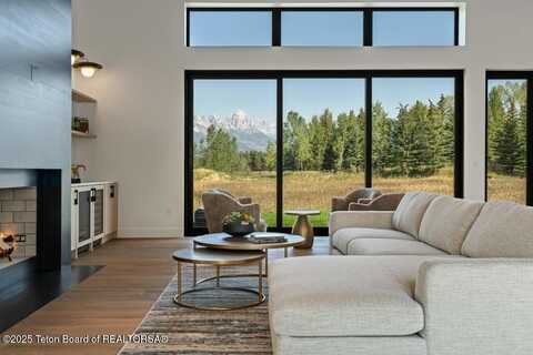 175 HUCKLEBERRY Drive, Jackson, WY 83001