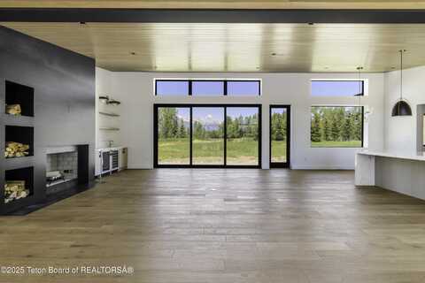 175 HUCKLEBERRY Drive, Jackson, WY 83001