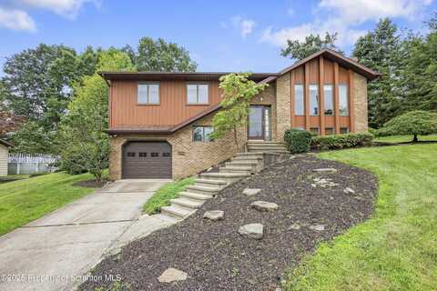 7 Sharon Drive, Moosic, PA 18507