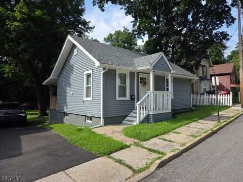 13 New Hampshire St, Newton, NJ 07860