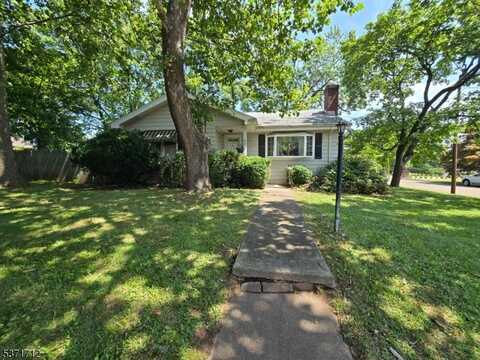 1499 La Rose Ave, North Brunswick, NJ 08902