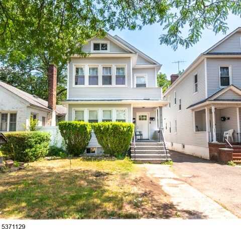 30 E Henry St, Linden, NJ 07036