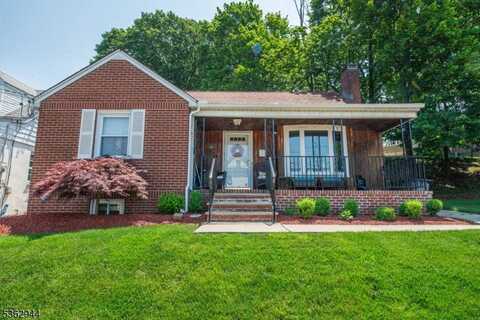 67 Providence Ave, Woodland Park, NJ 07424