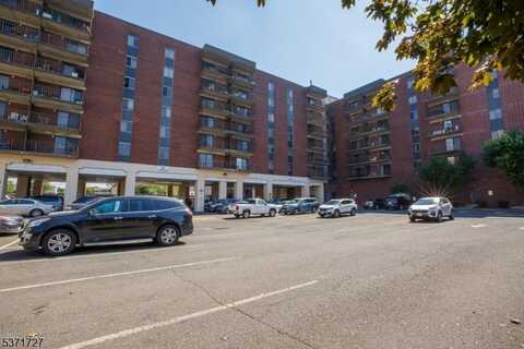 10 N Wood Ave, Linden, NJ 07036